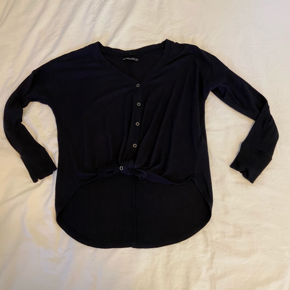 Abercrombie tie front top